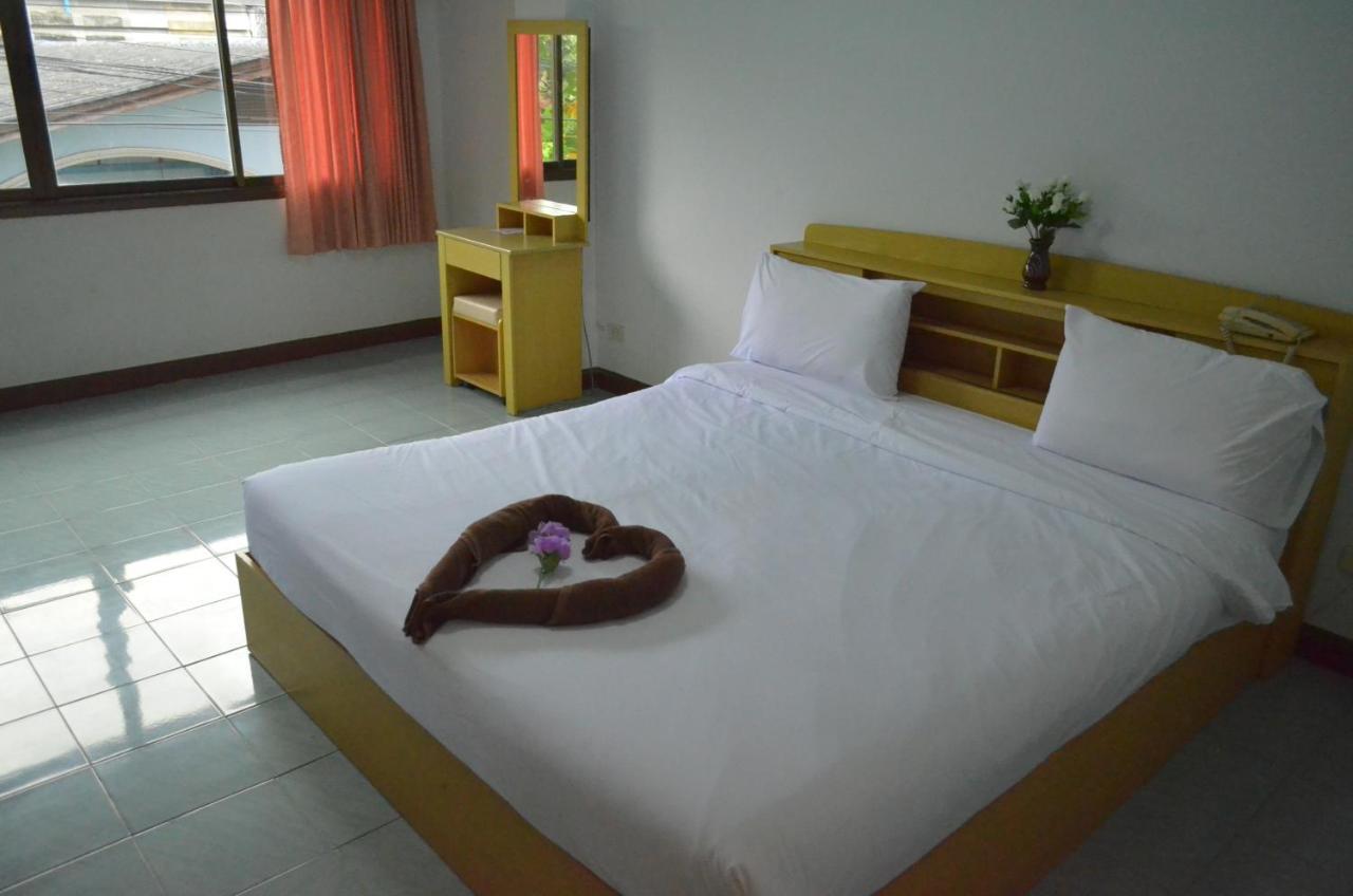Premier Hotel Nakhon Si Thammarat Exterior foto