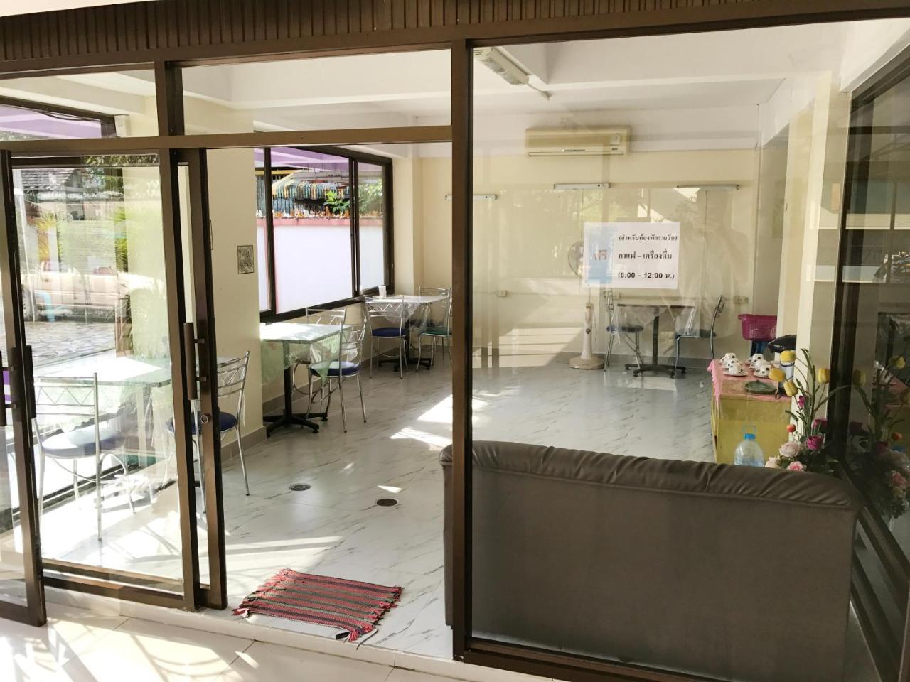 Premier Hotel Nakhon Si Thammarat Exterior foto